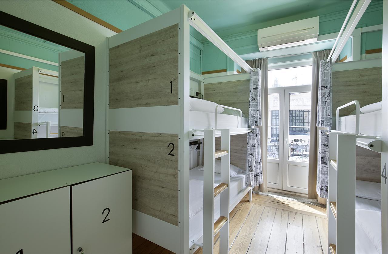 Bed 4-Bed Mixed Dormitory Room